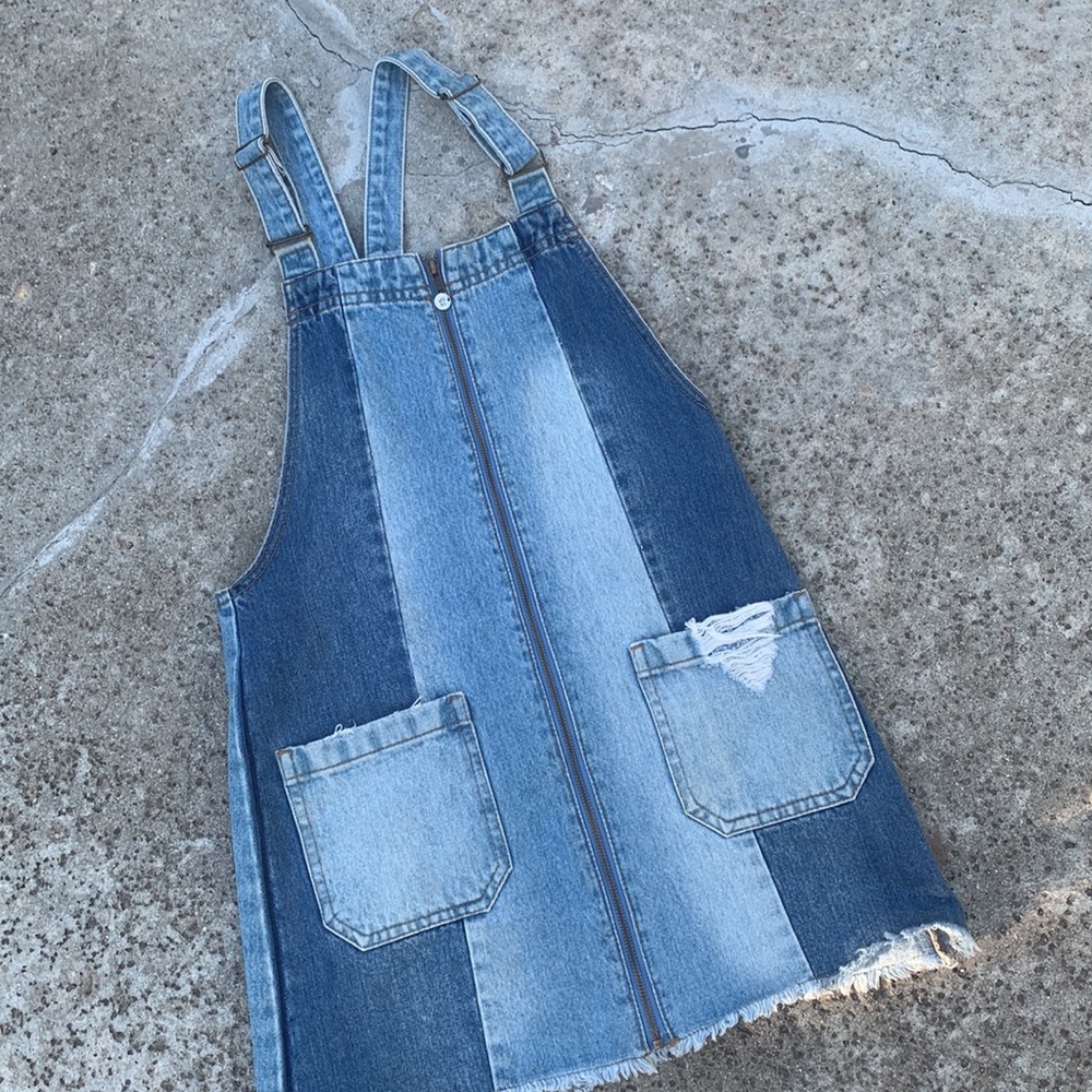 Forever 21 denim zip up front overall dress